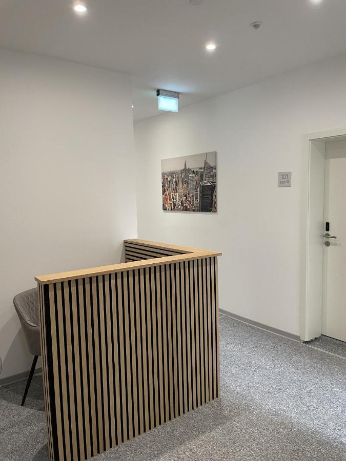 Hotel-Am-Bahnhof Stuttgart-Дитцинген Экстерьер фото